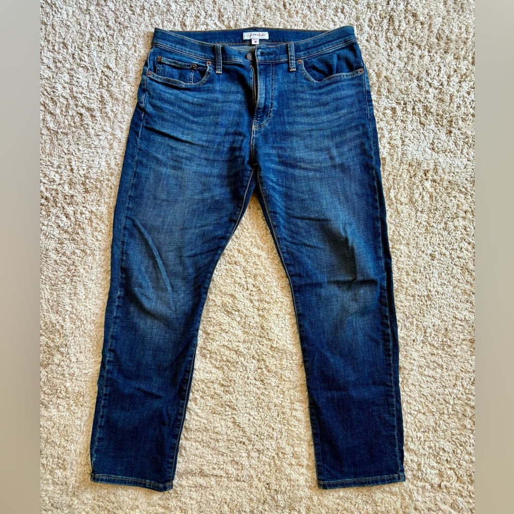 Lucky brand denim. 121 slim straight.